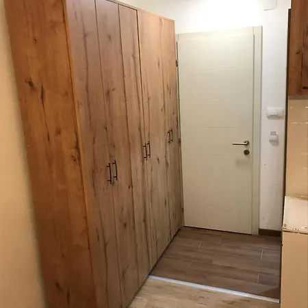 Ika 1n Apartamento Kraljevo