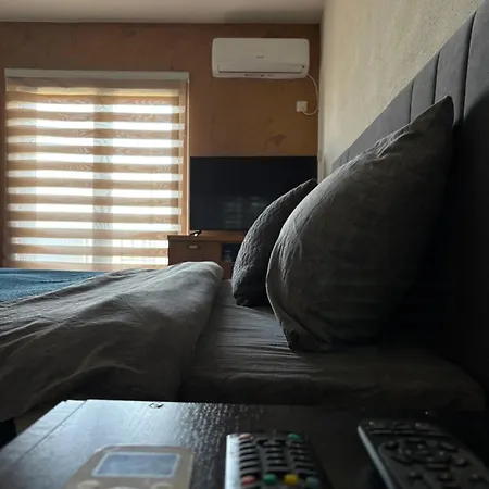 Ika 1n Apartamento Kraljevo